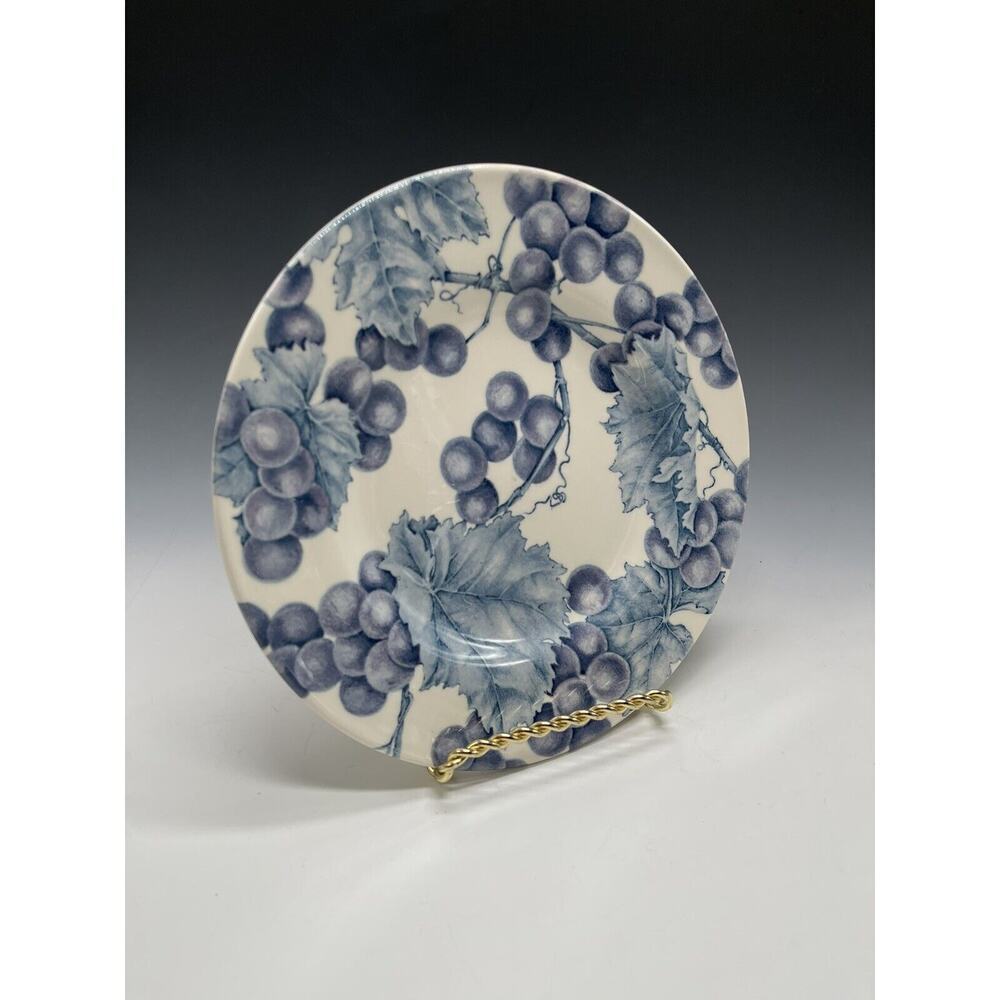 Royal Stafford Fine Earthenware Blue Grape Leaves 8.25" Salad Plate England‎